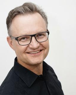 Mark Mueller-Eberstein