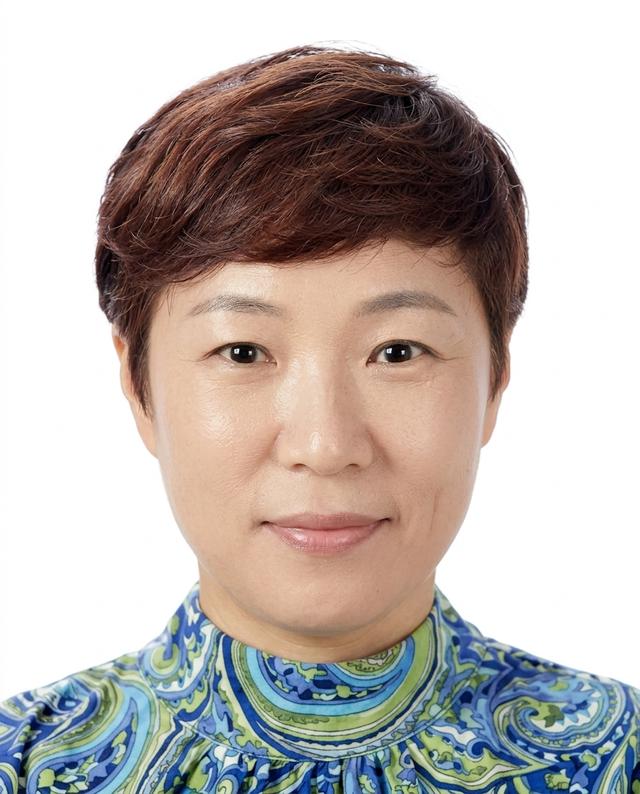 Su Mi Lee